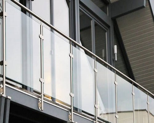 Balcony railing made of glass and stainless steel